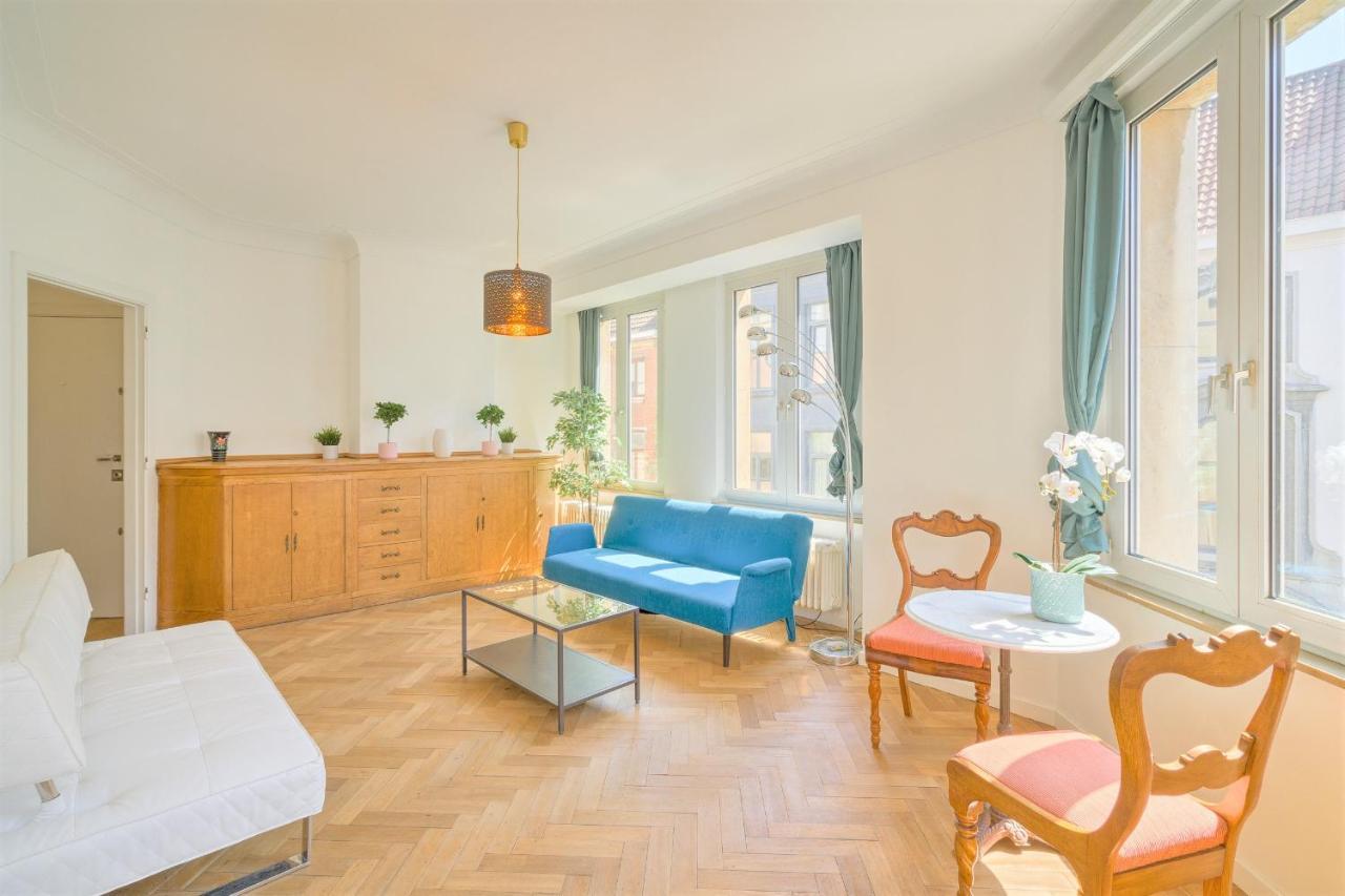 The Lily Lodge In The Heart Of Antwerp Exterior photo