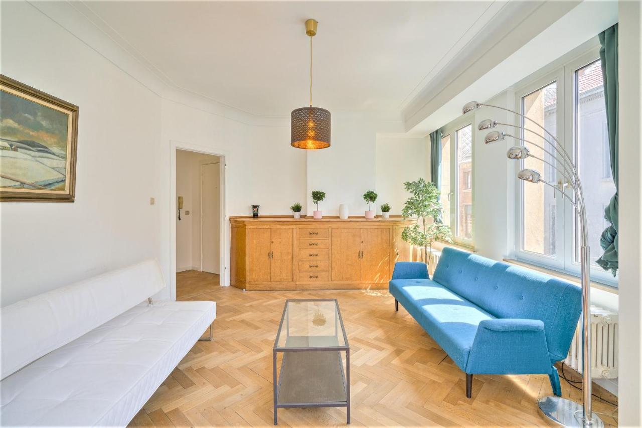 The Lily Lodge In The Heart Of Antwerp Exterior photo